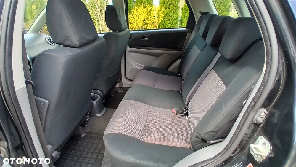 Suzuki SX4 - 23