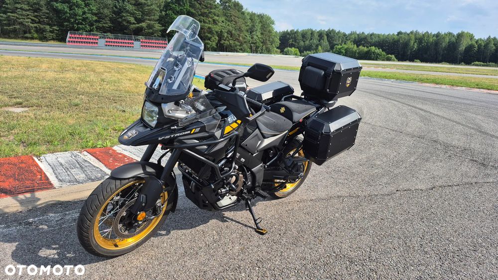 Suzuki V-STROM - 3