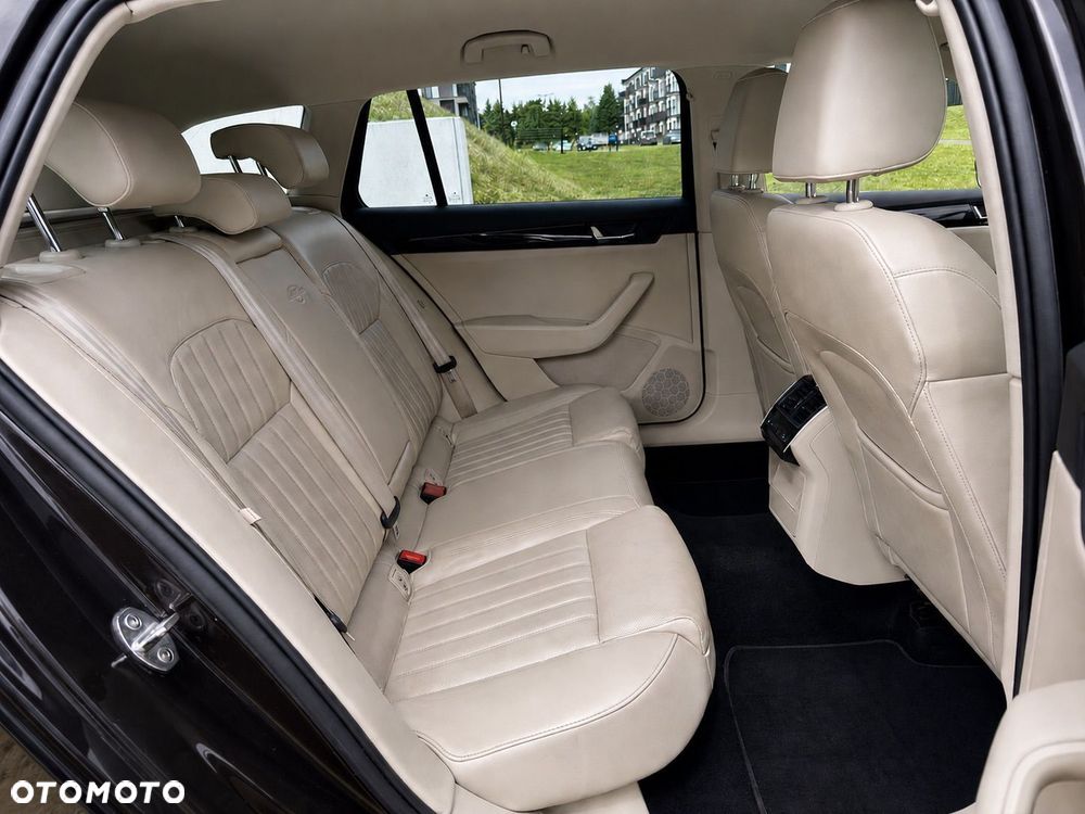 Skoda Superb 2.0 TSI 4x4 L&K DSG - 26