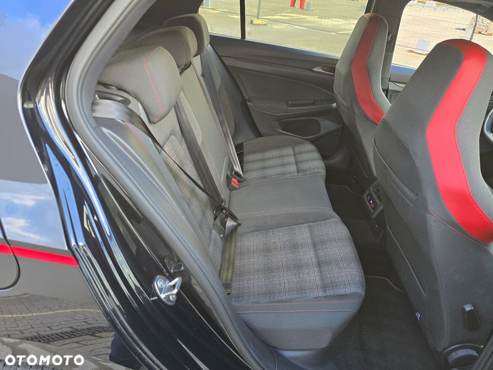 Volkswagen Golf GTI TCR 2.0 TSI OPF DSG - 21