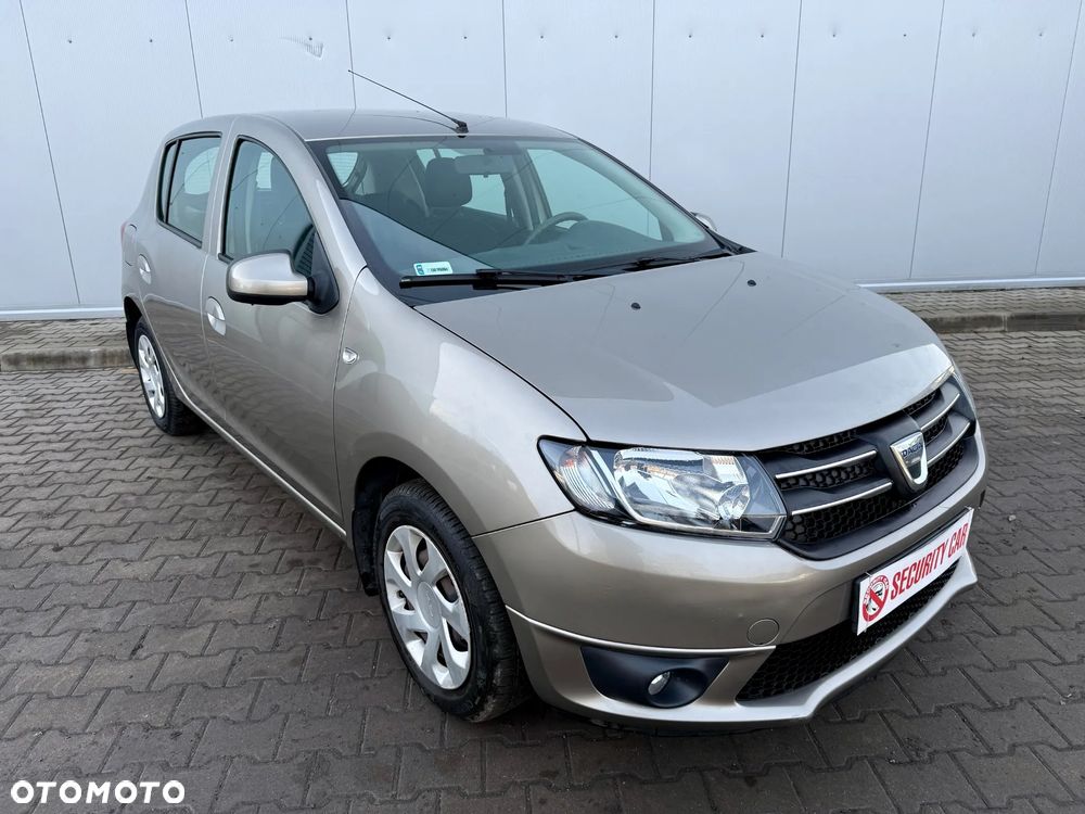 Dacia Sandero - 1