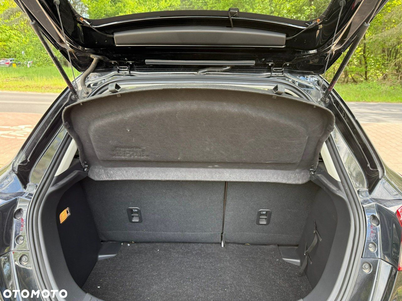 Mazda 2 - 19
