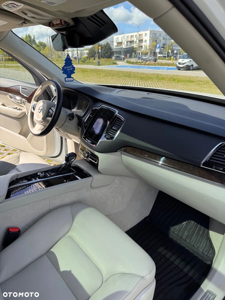 Volvo XC 90 T6 AWD Momentum 7os - 16