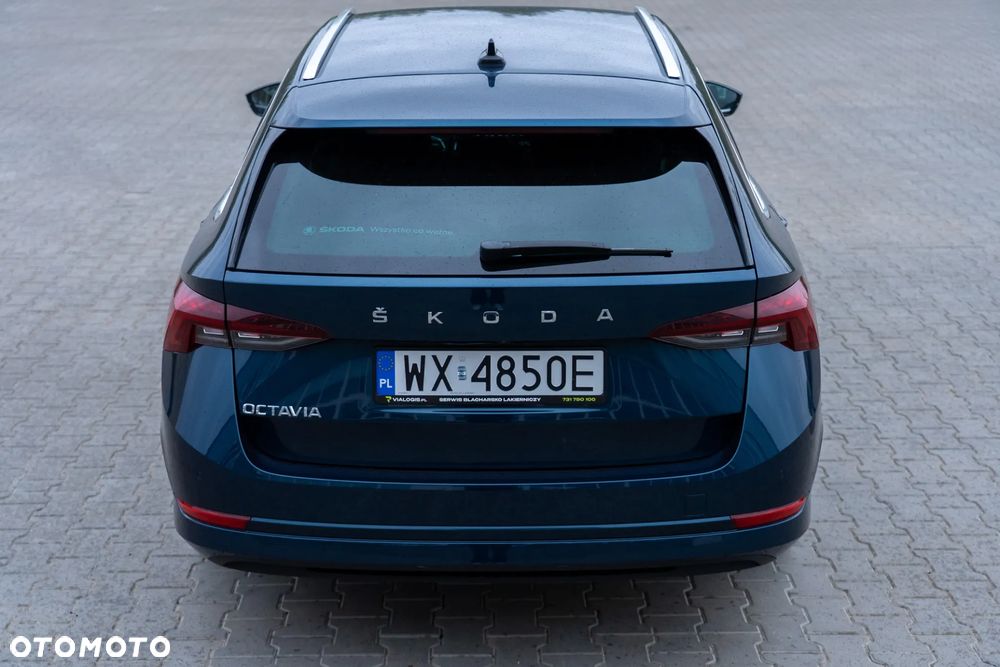 Skoda Octavia 2.0 TSI 4x4 Sportline DSG - 11