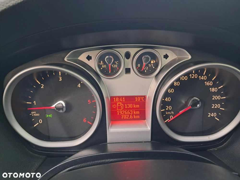 Ford Kuga 2.0 TDCi 2x4 Champions Edition - 11