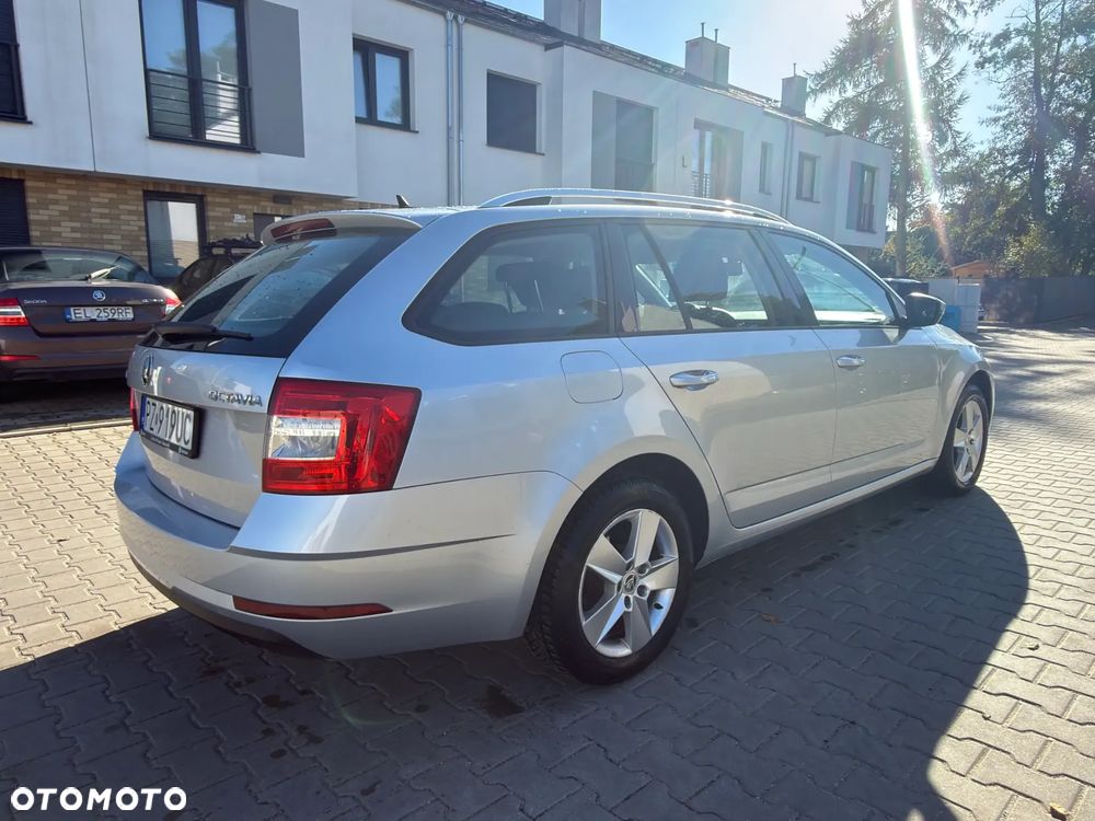 Skoda Octavia 1.6 TDI Ambition - 5