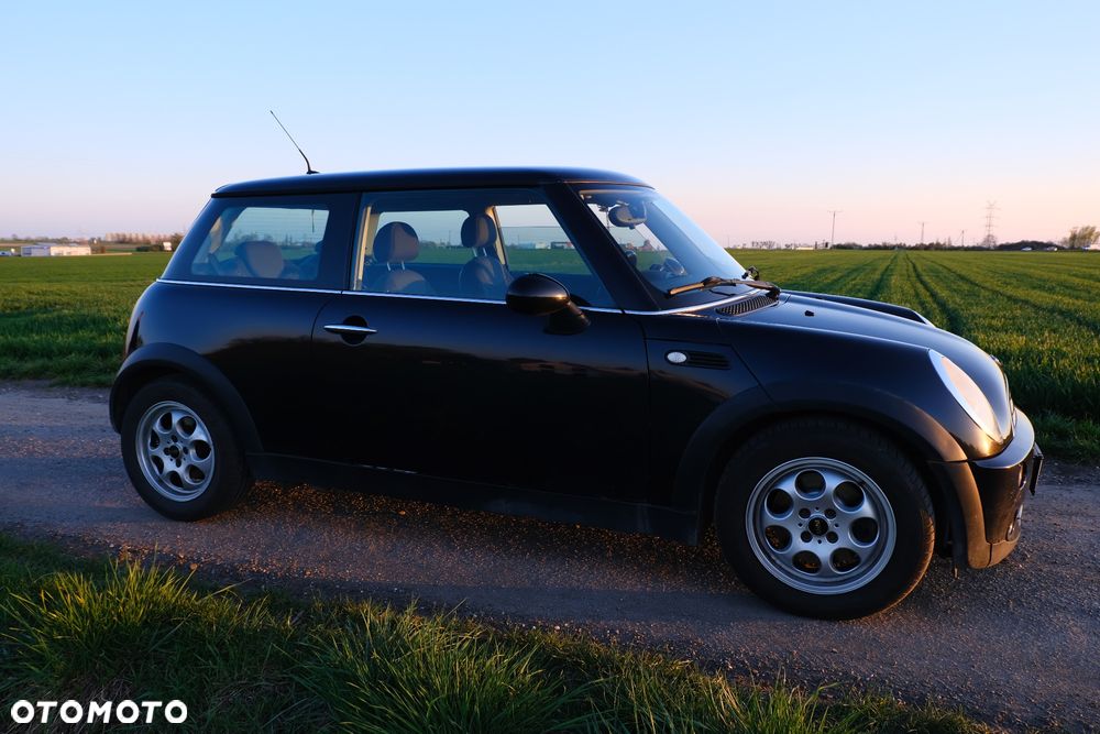 MINI ONE Standard - 3