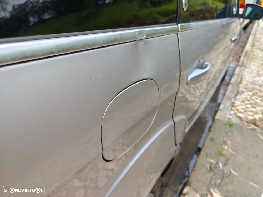 Ford Galaxy 2.0 TDCi Titanium - 9