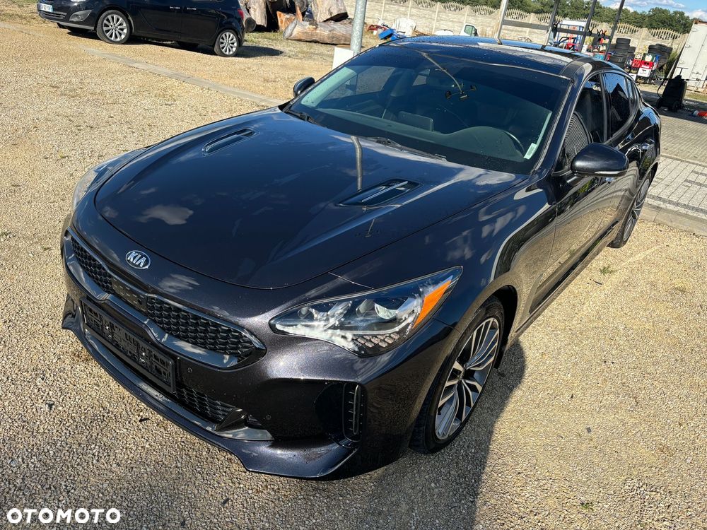 Kia Stinger 2.0 T-GDI GT Line - 18
