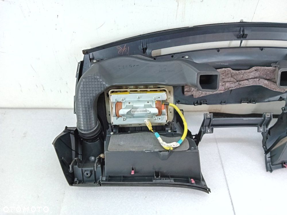 DESKA ROZDZIELCZA,KONSOLA PODUSZKI SENSOR PASY TOYOTA YARIS II ( 06-11 ) - 3