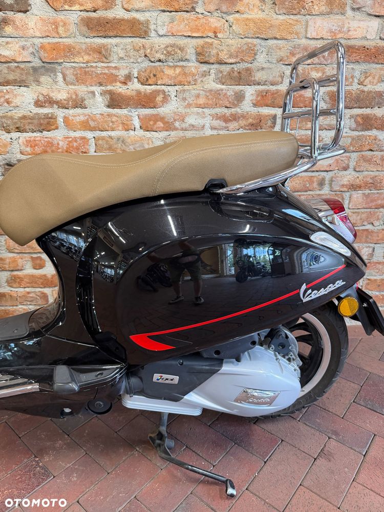 Piaggio Vespa - 16