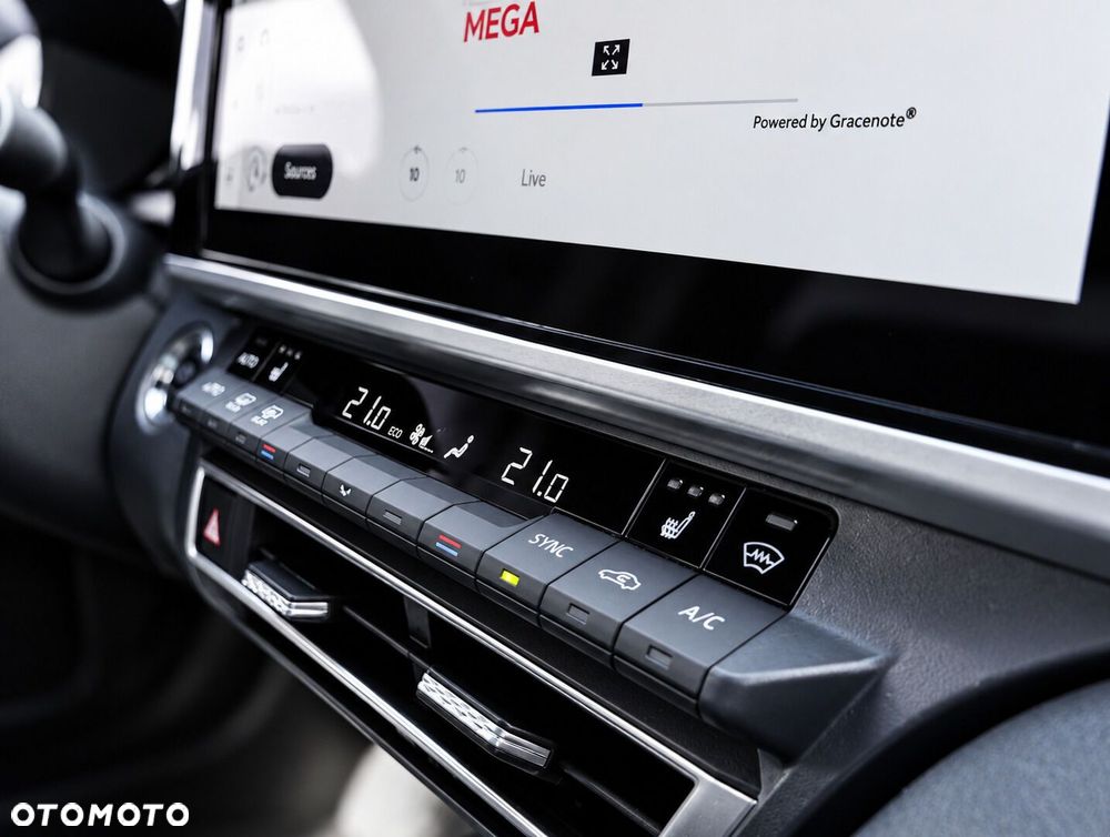 Toyota Camry - 29