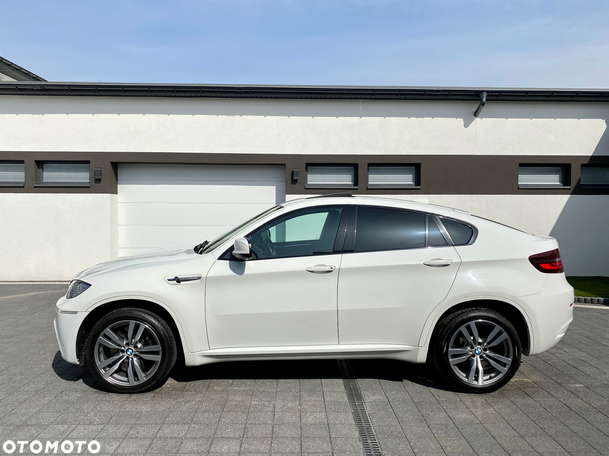 BMW X6M - 14