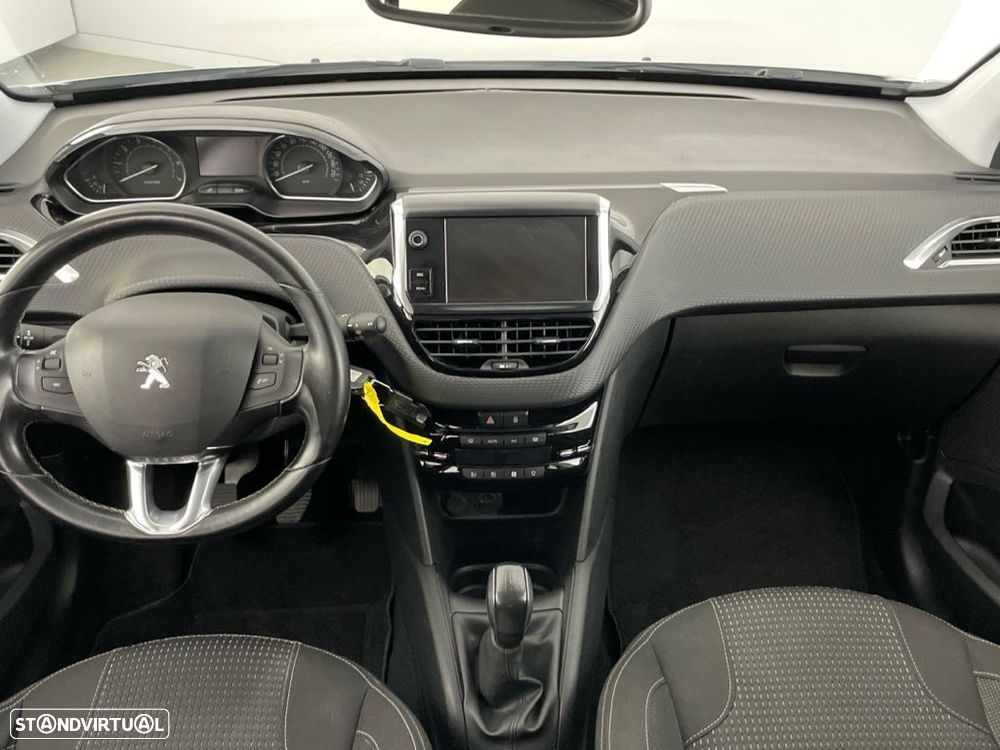 Peugeot 208 1.2 PureTech Active - 10