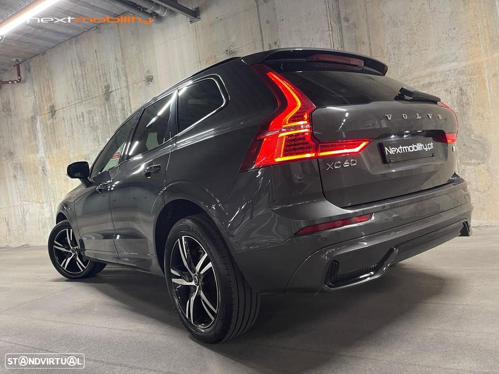 Volvo XC 60 2.0 T6 PHEV R-Design AWD - 4