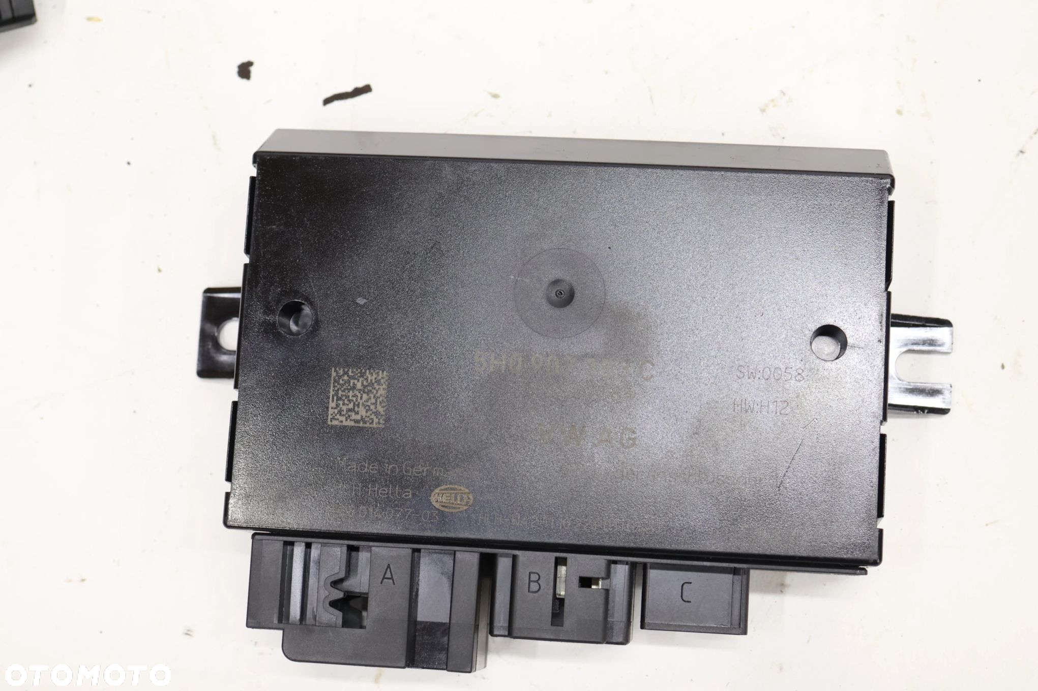 VW T-Cross hak holowniczy 2GM803881D - 4