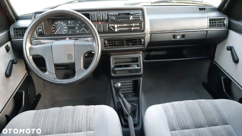 Volkswagen Golf 1.8 GL - 2