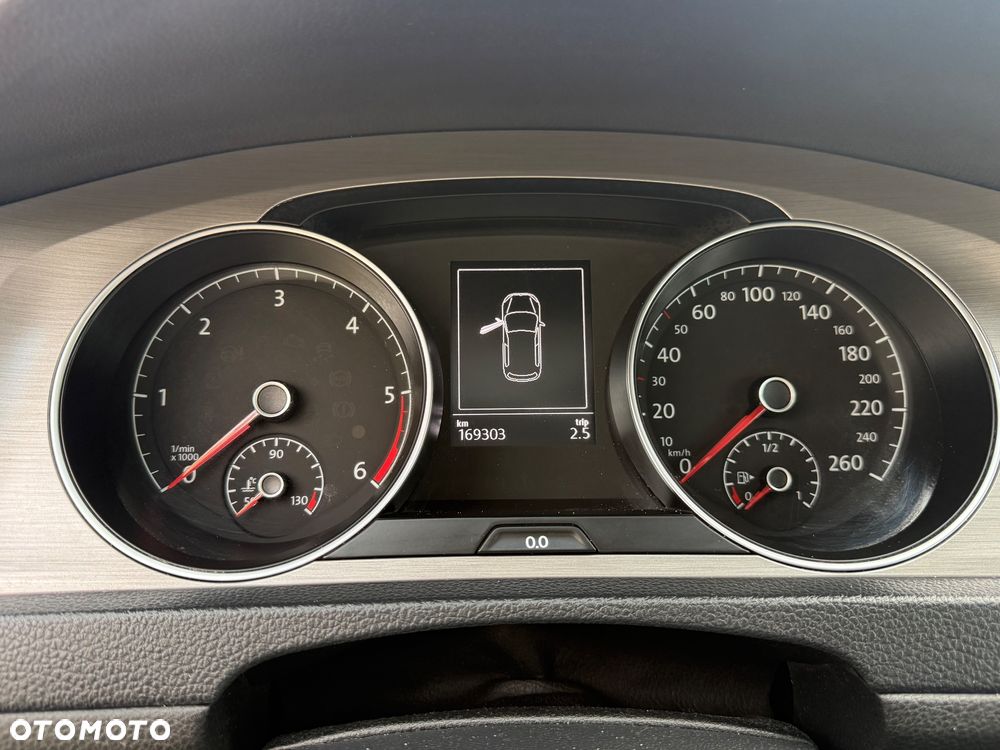Volkswagen Golf 1.6 TDI BlueMotion Comfortline - 8