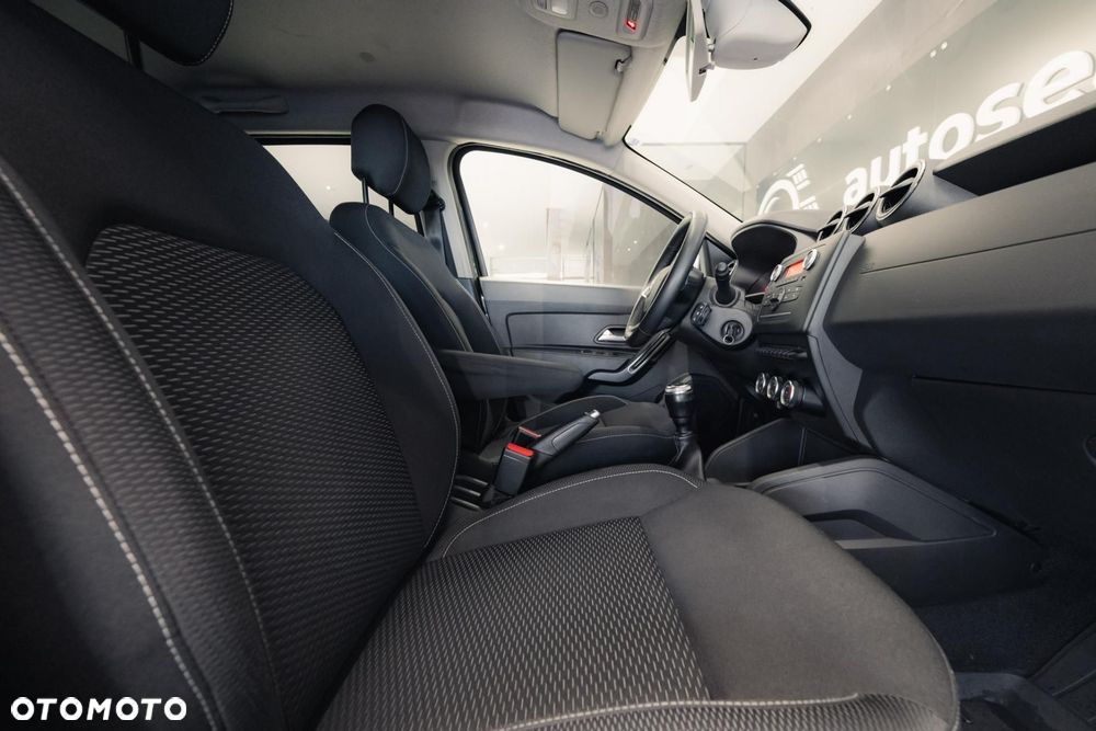 Dacia Duster 1.6 SCe Comfort - 33