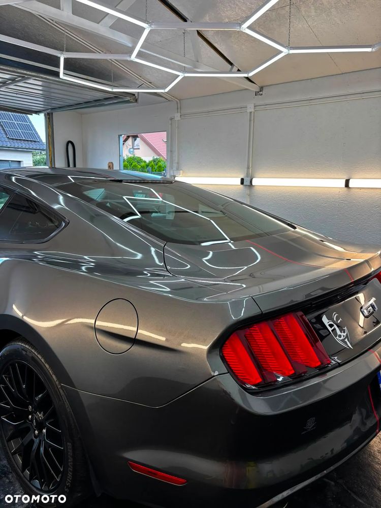 Ford Mustang - 21