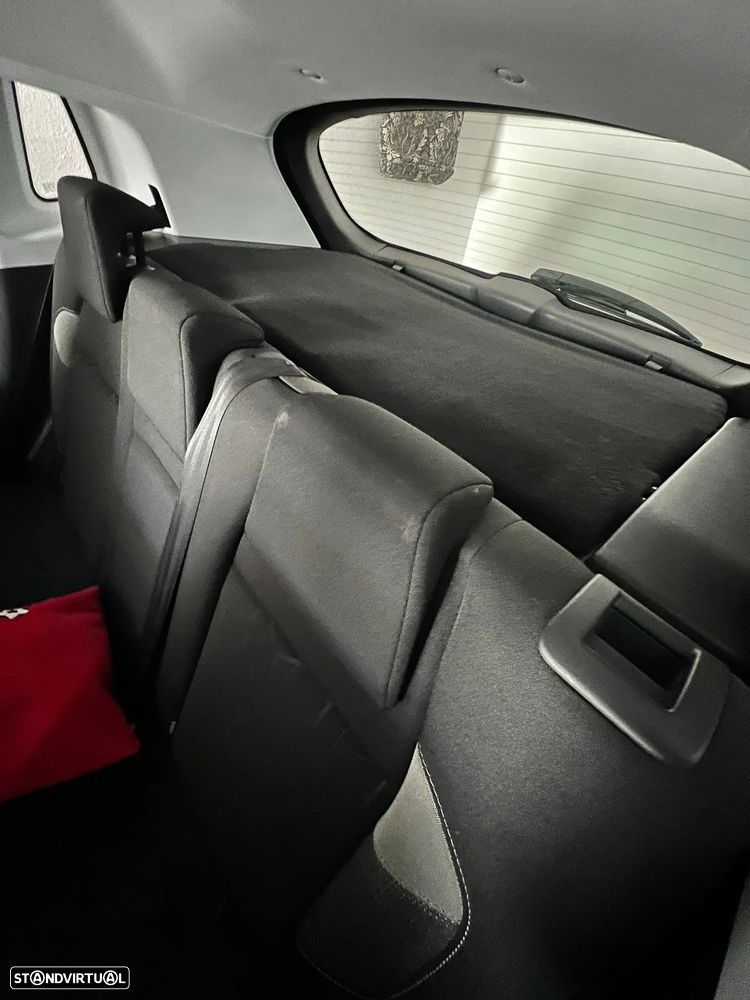 Peugeot 2008 1.2 PureTech Active - 14