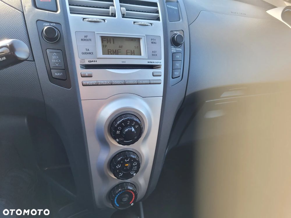 Toyota Yaris 1.8 VVT-i TSport - 11