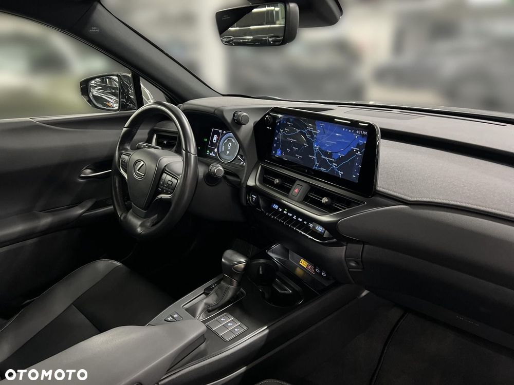 Lexus UX 250h GPF F Sport Design 2WD - 4