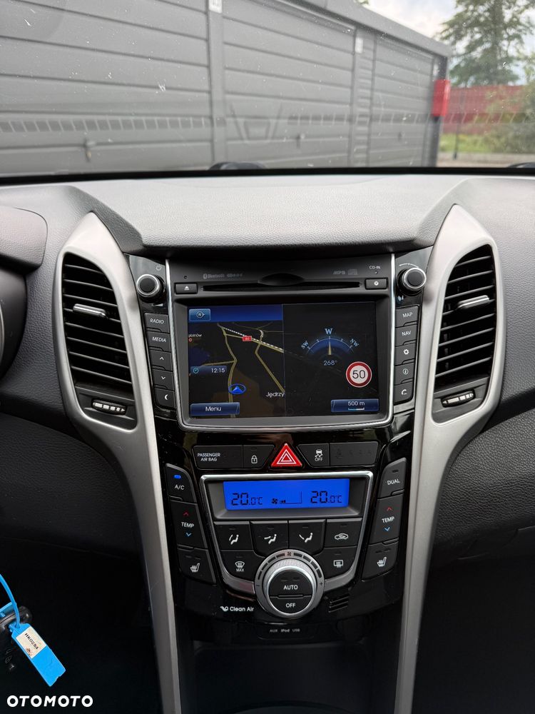 Hyundai i30 blue 1.6 GDI Passion - 27
