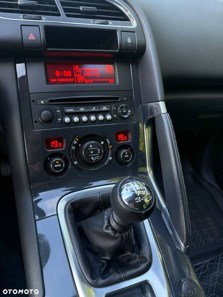 Peugeot 3008 HDi FAP 115 Style - 23