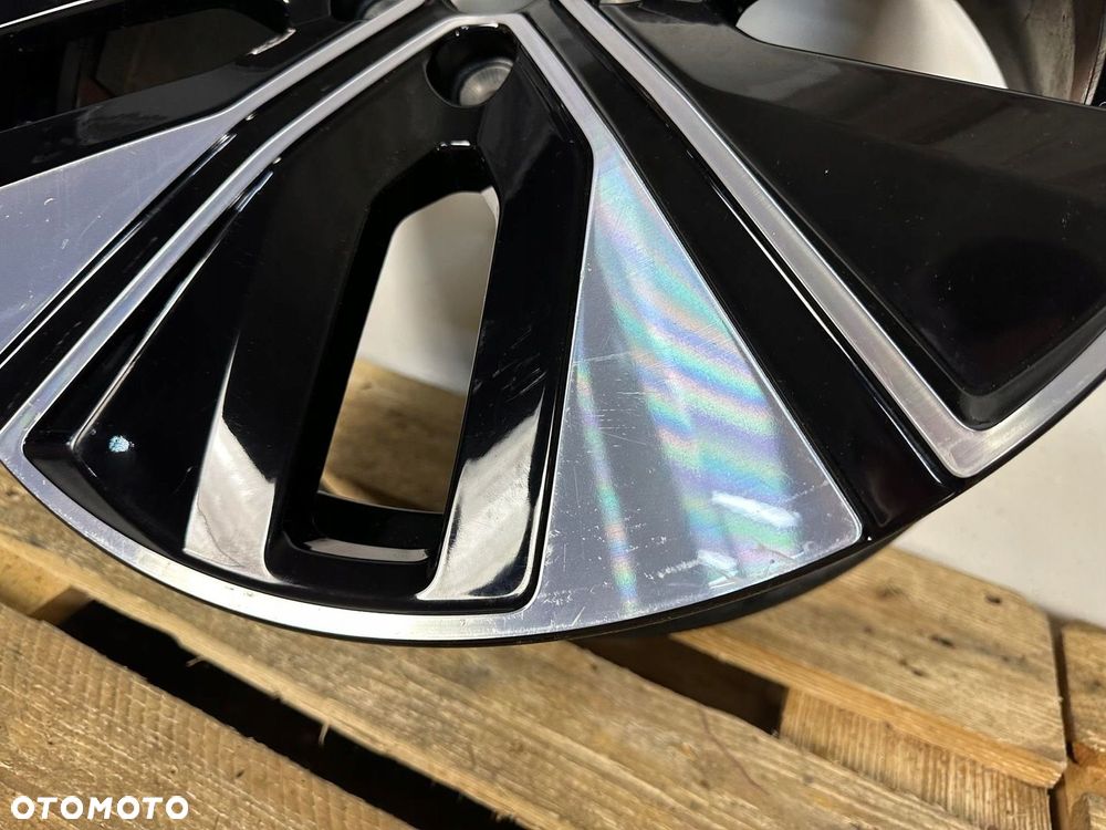 FELGA ALUMINIOWA VOLVO POLESTAR 19" 8.0 32327781 CALA LADNA - 4