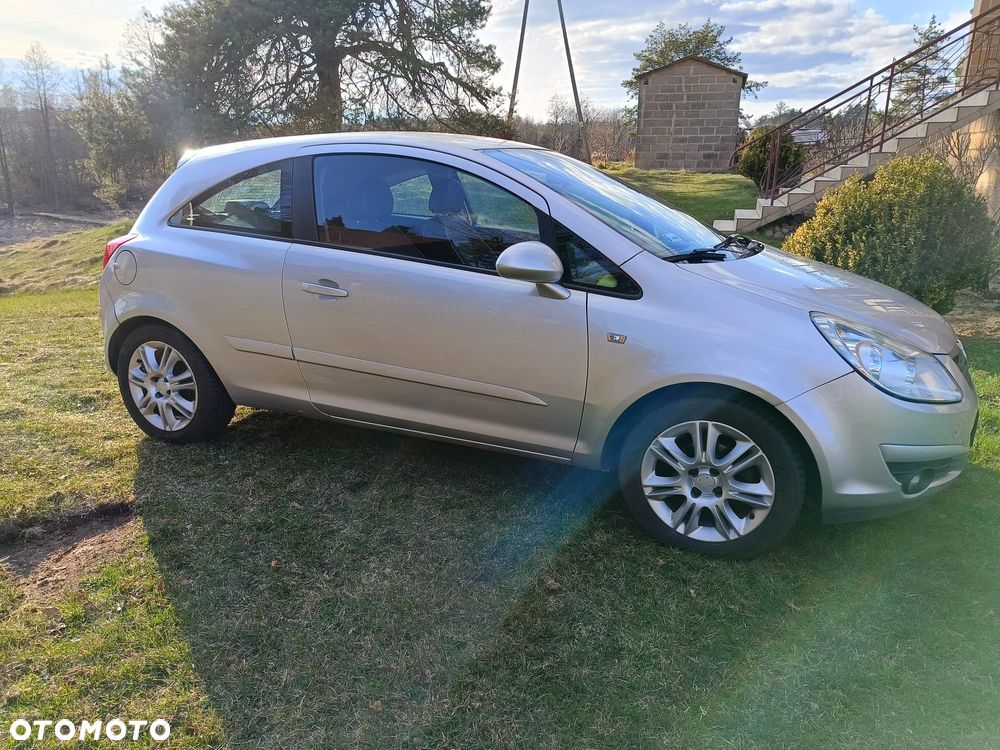 Opel Corsa 1.2 16V Enjoy - 11