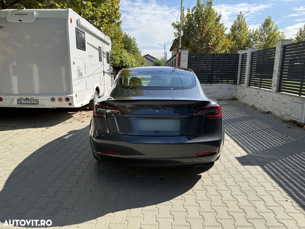 TESLA Model 3 2023 — imagine 3