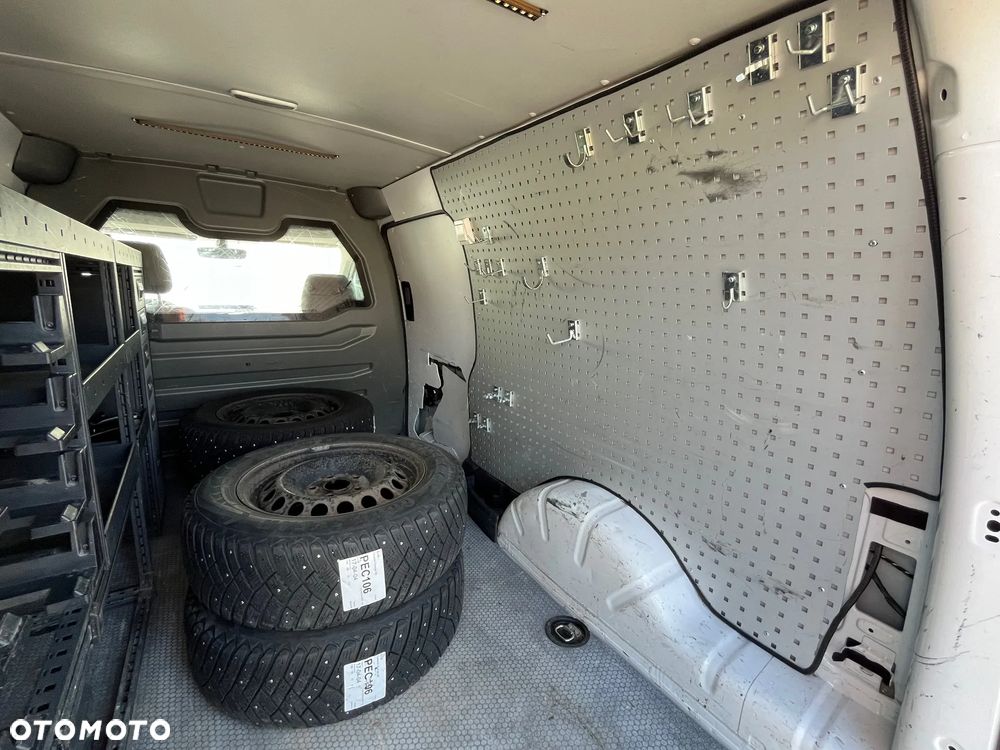 Volkswagen Caddy Maxi - 15