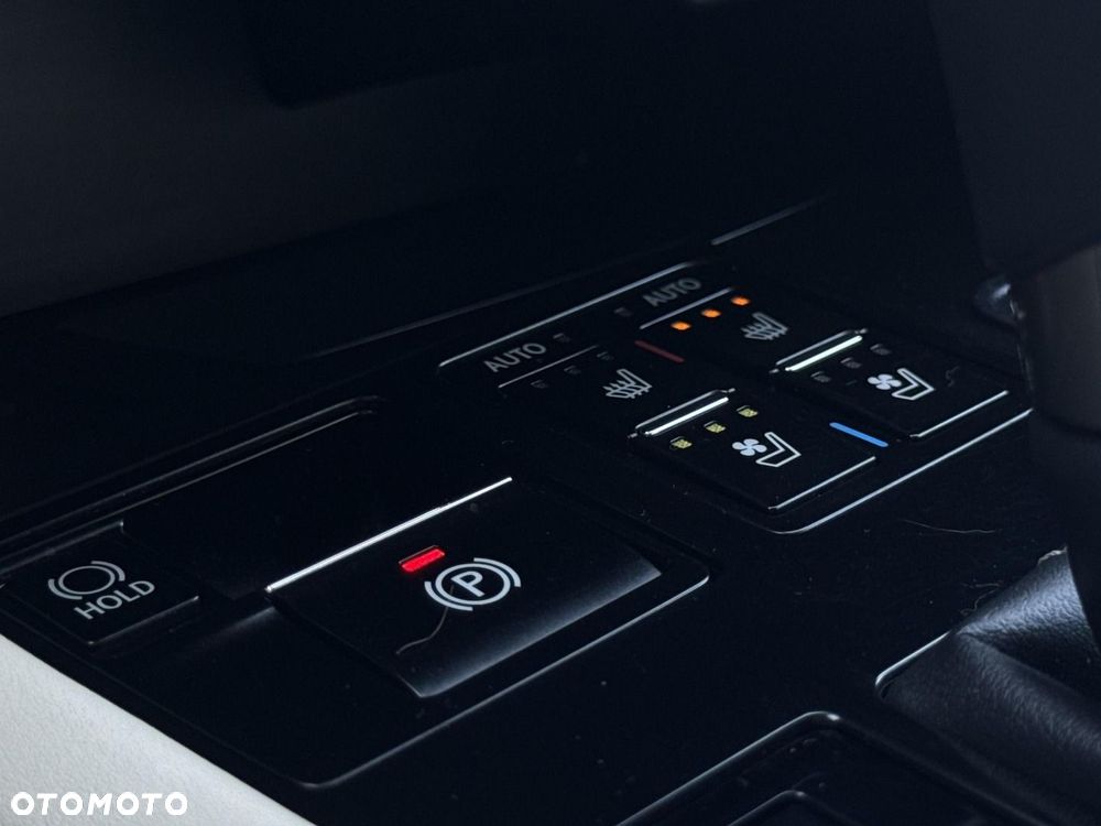 Lexus RX 450h F-Impression - 16