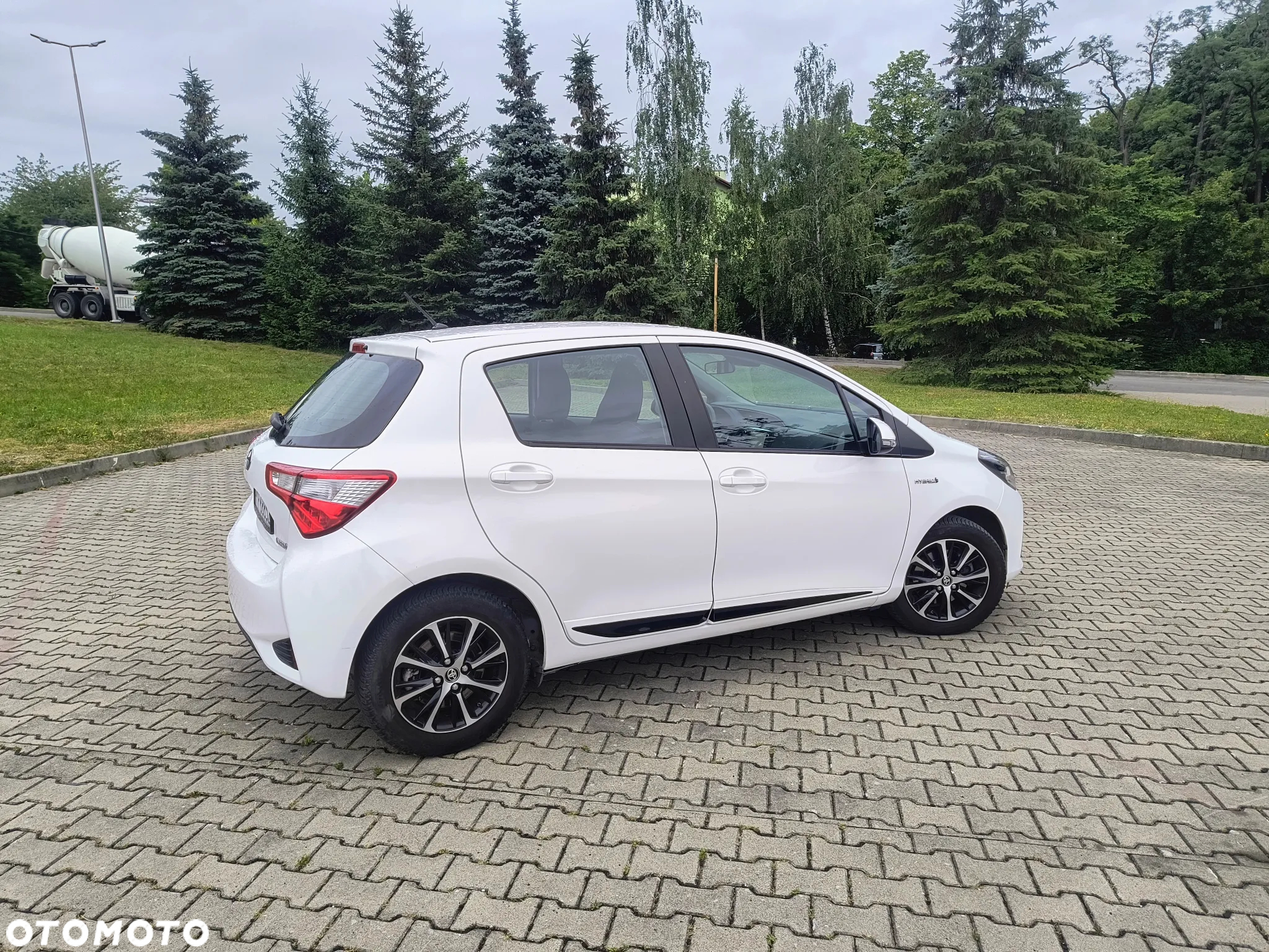 Toyota Yaris Hybrid 1.5 VVT-i Comfort - 6