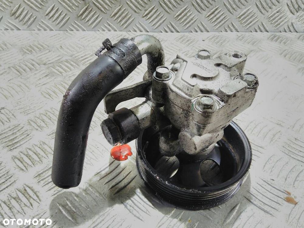 POMPA WSPOMAGANIA KIA SORENTO - 2