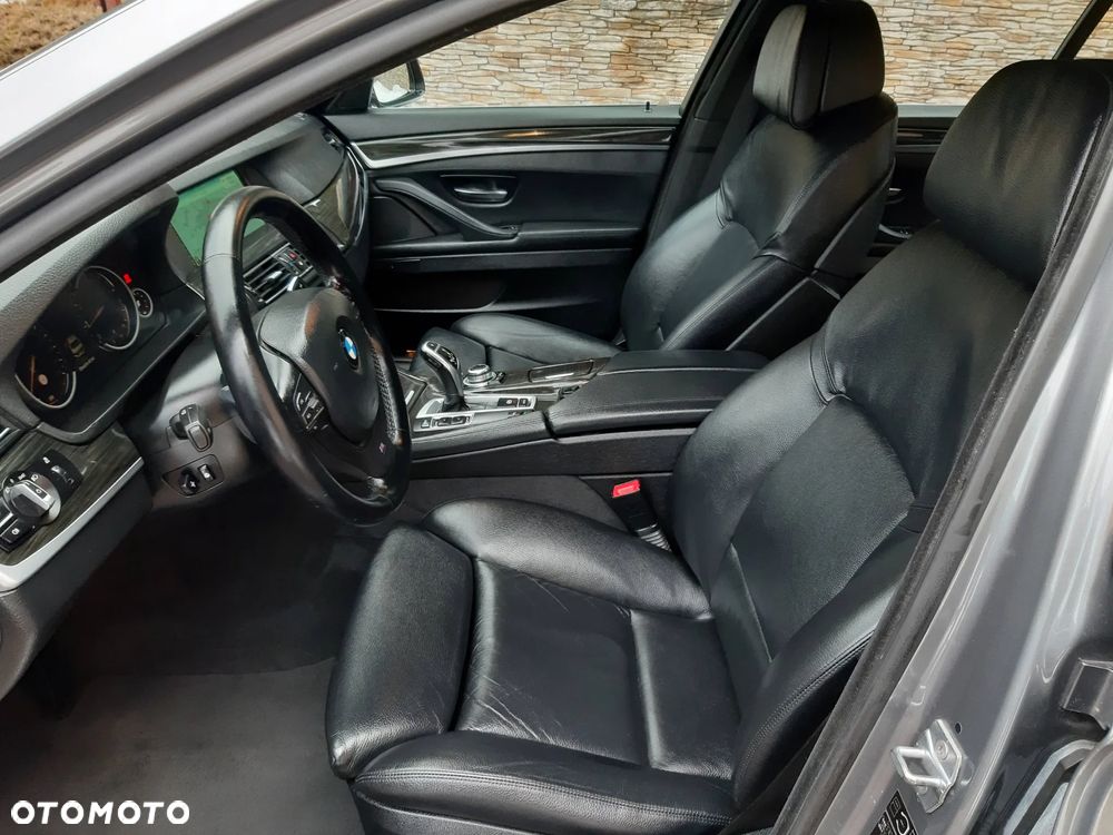 BMW Seria 5 520i Sport-Aut - 14