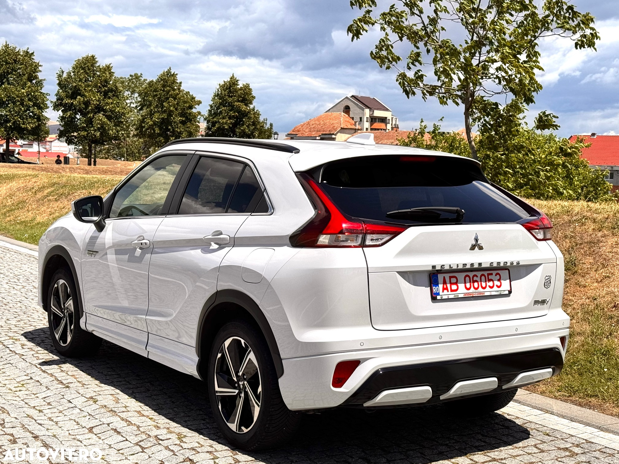 Mitsubishi Eclipse-Cross - 3