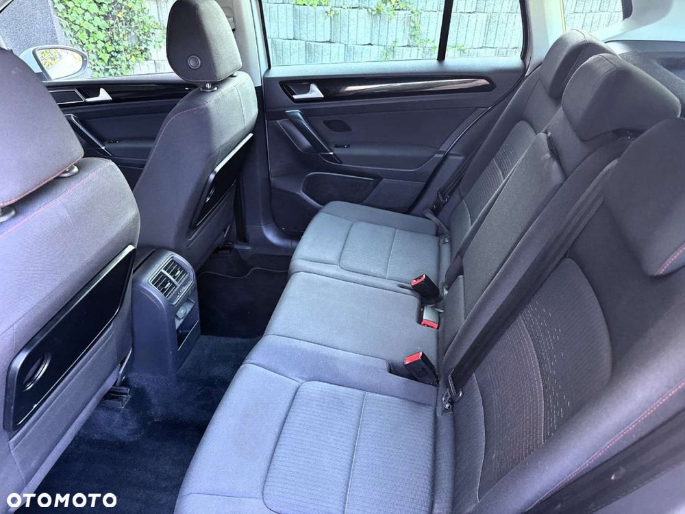 Volkswagen Golf Sportsvan - 24