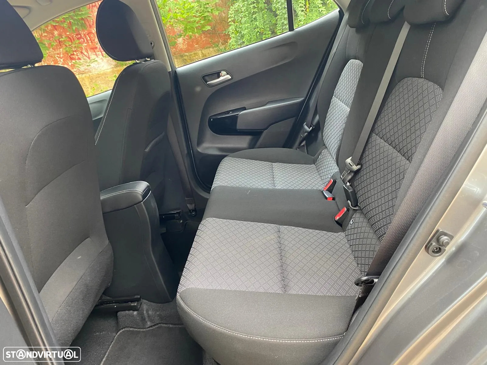 Kia Picanto 1.0 MPi Urban - 11