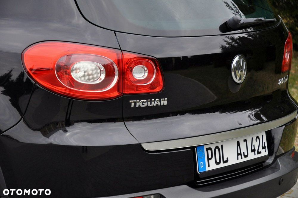 Volkswagen Tiguan - 16