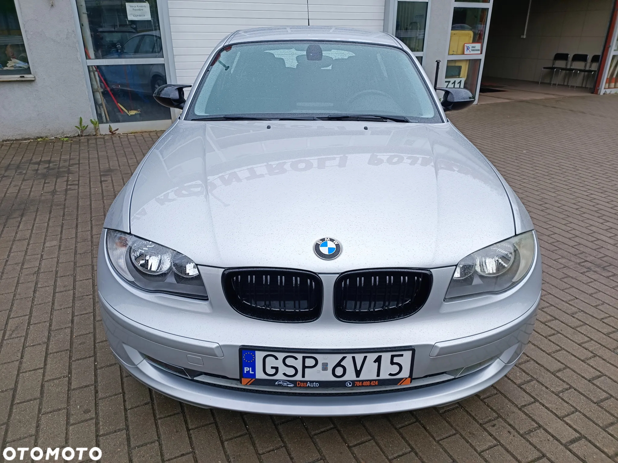 BMW Seria 1 120i - 11