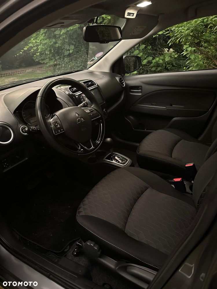 Mitsubishi Space Star 1.2 AS&G Instyle CVT - 9