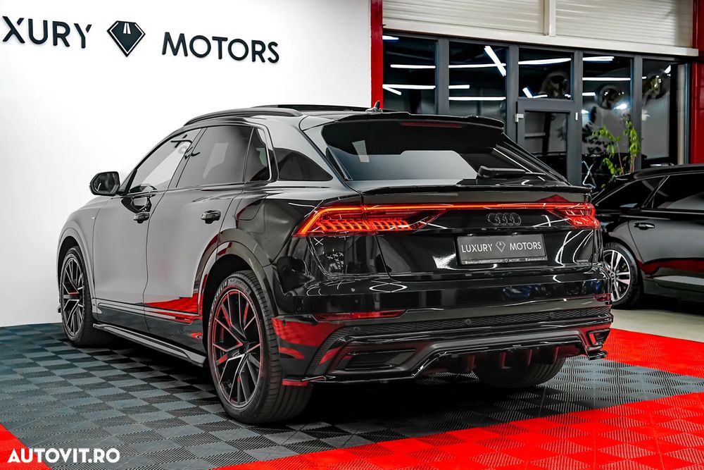 Audi Q8 55 TFSIe quattro tiptronic - 7