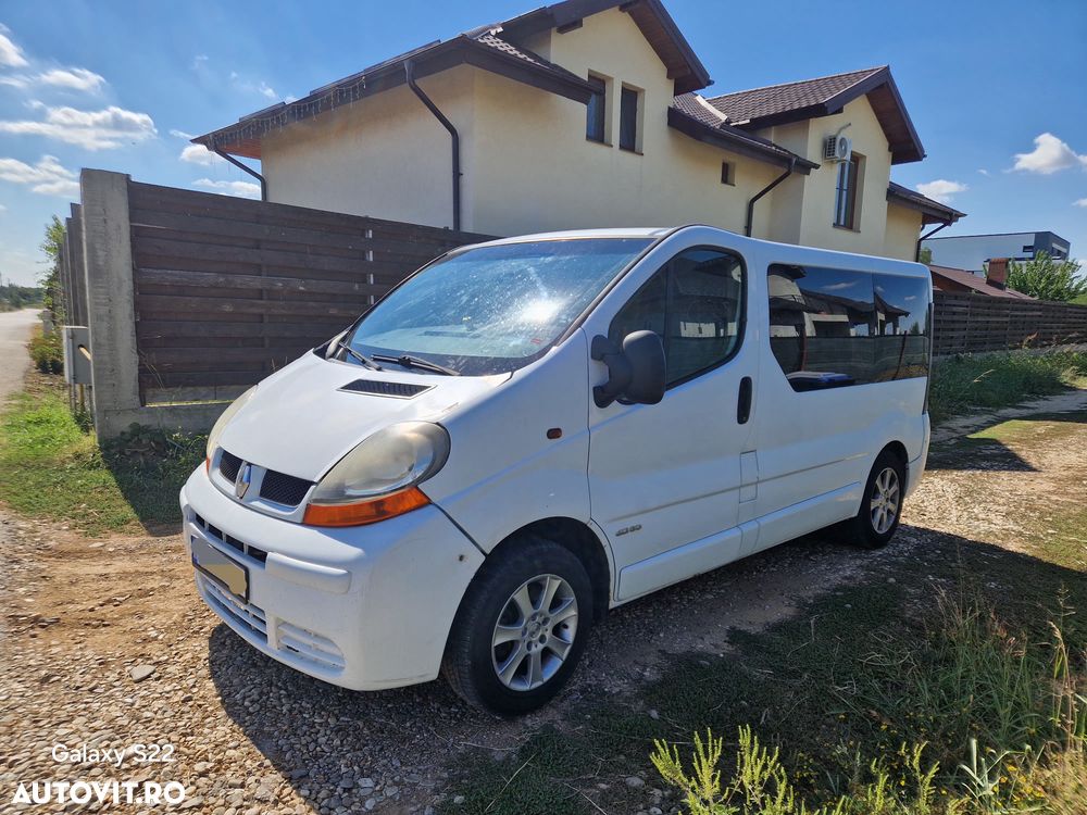 Renault Trafic - 2