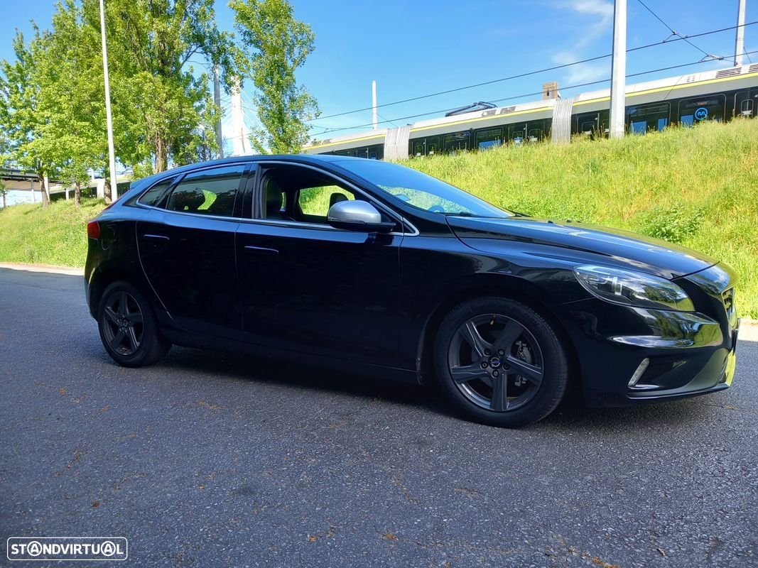 Volvo V40 1.6 D2 R-Design Momentum - 2