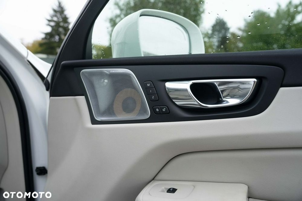 Volvo XC 60 D4 AWD Geartronic Inscription - 30