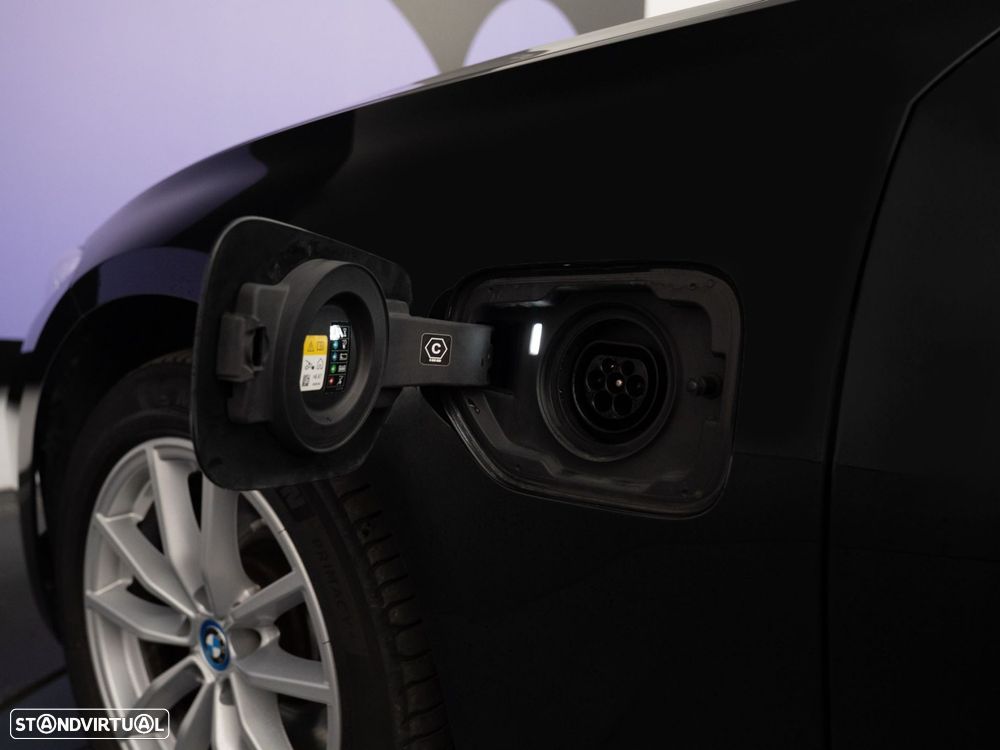 BMW 320 e Auto - 15