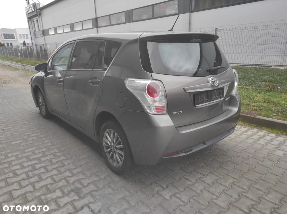 Toyota Verso 1.6 D-4D 5-Sitzer Start/Stop Comfort - 9