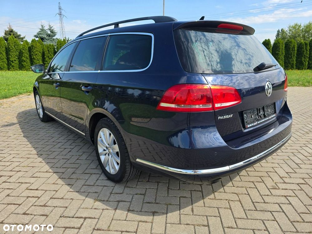 Volkswagen Passat - 13